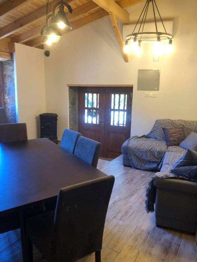To Spiti Tou Faliari Platanistasa Buitenkant foto